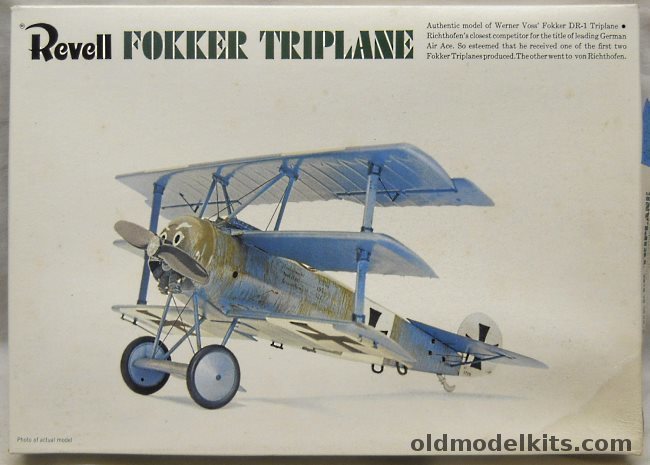 Revell 1/28 Werner Voss Fokker DR-1 Triplane, H292-200 plastic model kit